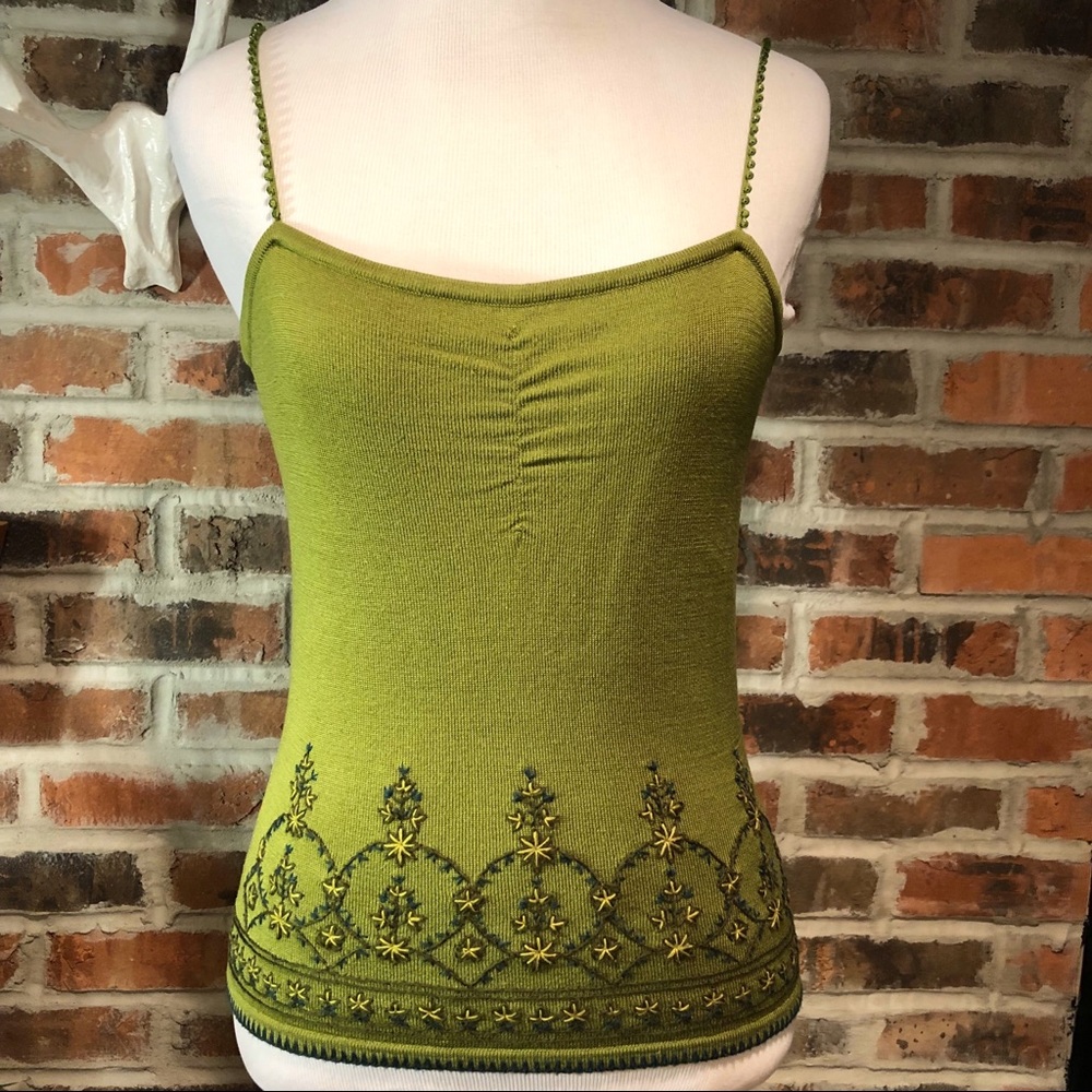 Express Embroidered Top